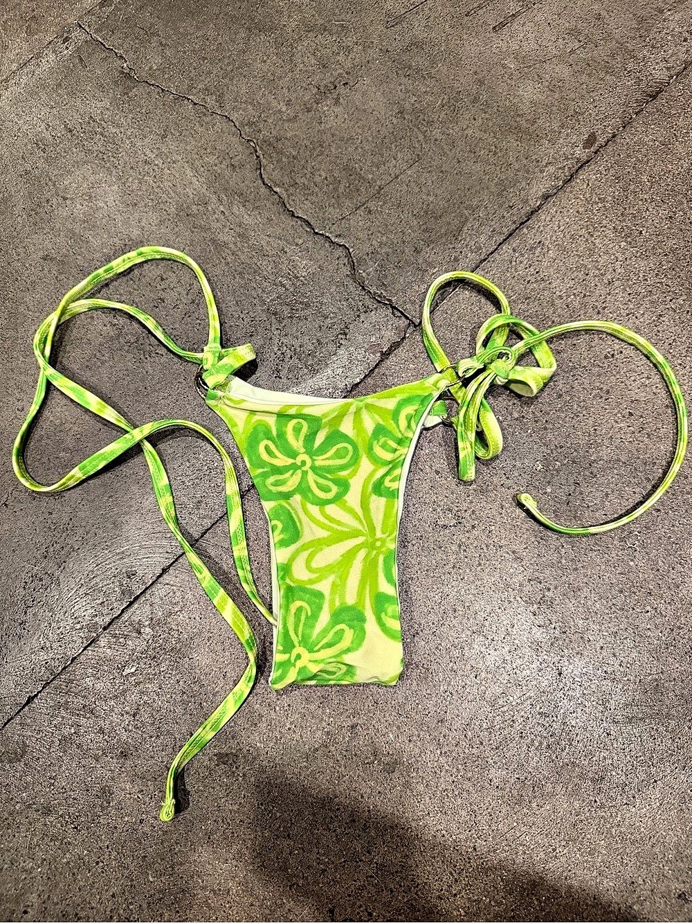 Blackbough Green & White Floral Bikini Bottom Like New
